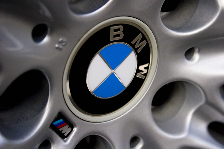BMW Incar Telematics and Infotainment Review